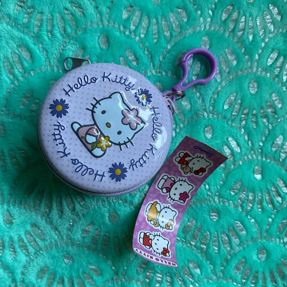 VINTAGE HELLO KITTY TIN KEYCHAIN
